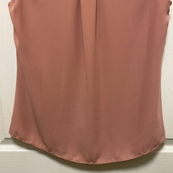 RW&CO | Dusty Rose/Pink | V-Neck | Ruffle | Sleeveless | Blouse | Size S - Picture 6 of 13